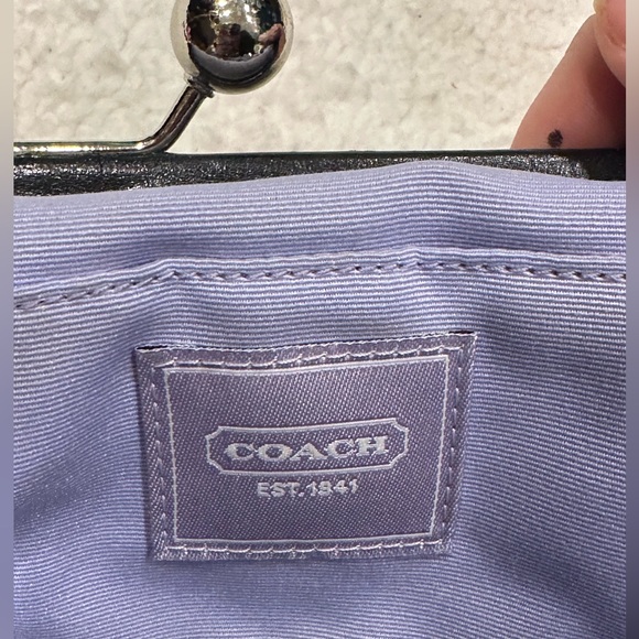 Coach shine black Lurex metallic frame kiss lock clutch wallet - Picture 7 of 8